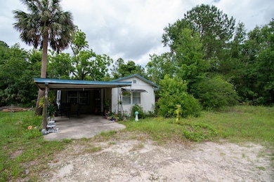 302 W Spring Place, Perry, FL 32347 - photo 3