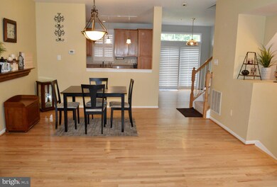 20803 Gaelic Ct, Germantown, MD 20874 - photo 4