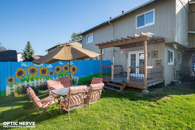 backyard w/deck