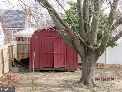 207 Cedar Ave, Paulsboro, NJ 08066 - photo 7