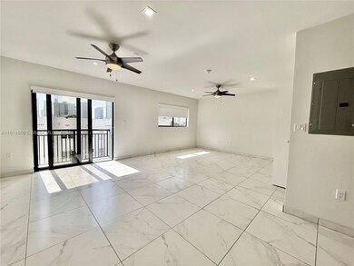 836 SW 2nd St unit 404, Miami, FL 33130 - photo 2