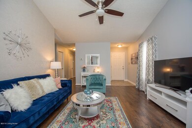 6962 Arbor Creek Dr unit 73, Louisville, KY 40228 - photo 6