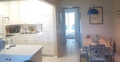 850 Horizons E unit 207, Boynton Beach, FL 33435 - photo 3