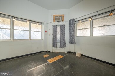 317 S 56th St, Philadelphia, PA 19143 - photo 3