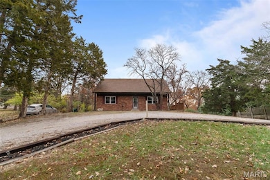 2108 Hillsboro Valley Park Rd, High Ridge, MO 63049 - photo 3