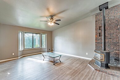 1025 Nighthawk Ln, Redding, CA 96003 - photo 2