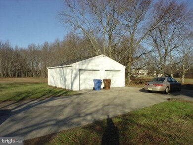 225 Sharptown Rd, Swedesboro, NJ 08085 - photo 3