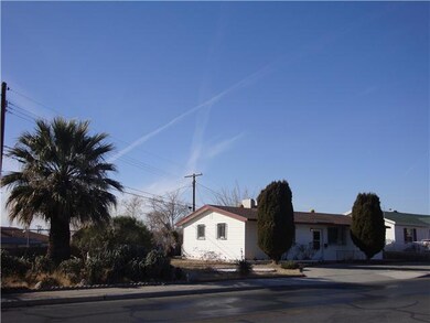 921 Giles Rd, El Paso, TX 79915 - photo 2