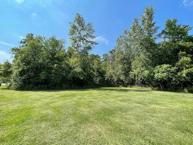 704 & 712 Courtyard Place, Watervliet, MI 49098 - photo 5