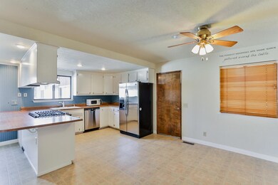 2680 Starlight Blvd, Redding, CA 96001 - photo 5