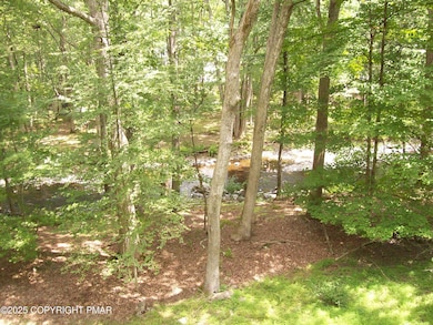 5864 Decker Rd, Bushkill, PA 18324 - photo 3