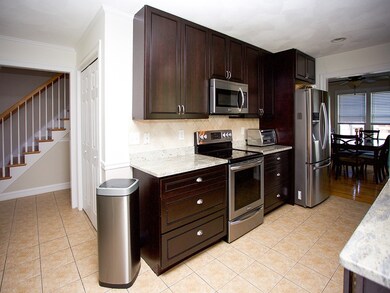 12 Mount Pleasant St, Saugus, MA 01906 - photo 5