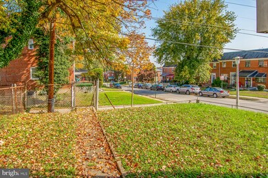 1101 Lyndhurst St, Baltimore, MD 21229 - photo 4