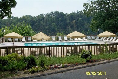 1015 Hancock Cir unit 19, Harrodsburg, KY 40330 - photo 3