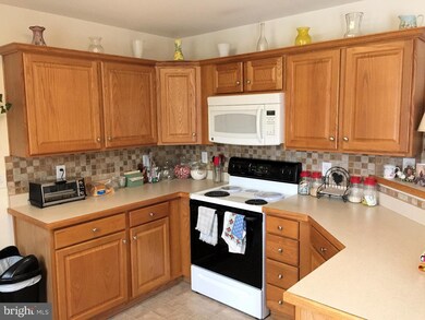 2441 Ridge Rd, Windsor Mill, MD 21244 - photo 7