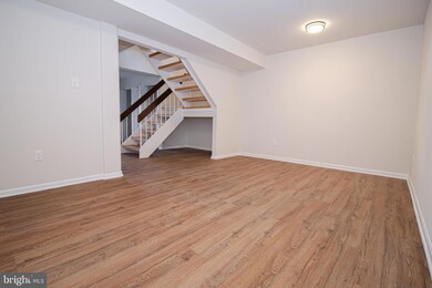 9508 Miranda Ct, Fairfax, VA 22031 - photo 6
