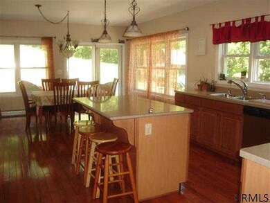 1077 Schodack Landing Rd, Schodack Landing, NY 12156 - photo 2