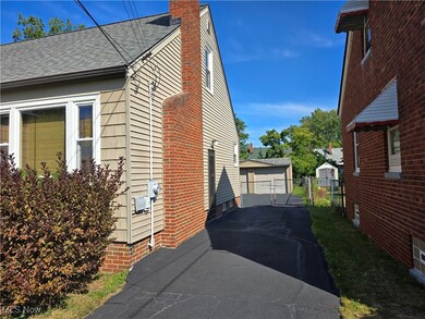 25731 Farringdon Ave, Euclid, OH 44132 - photo 3