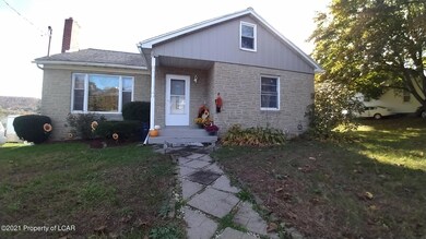 196 W Butler Dr, Drums, PA 18222 - photo 3