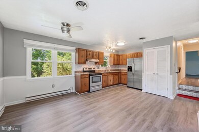 16 E 19th St, Front Royal, VA 22630 - photo 5