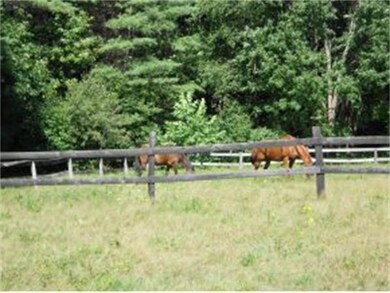 335 Oak St, Newport, NH 03773 - photo 3