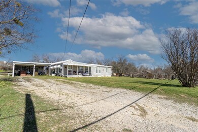 409 E 4th St, Weatherford, TX 76086 - photo 2