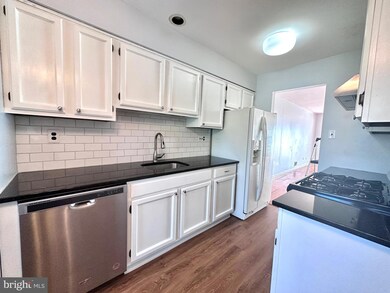 261 Leedom Way unit 96, Newtown, PA 18940 - photo 7