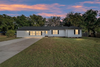 206 N Truett St, Leesburg, FL 34748 - photo 2