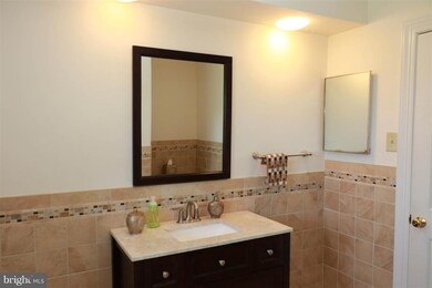 20043 Gleedsville Rd, Leesburg, VA 20175 - photo 7