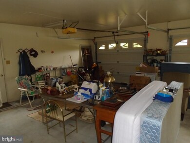 128 Beavens Rd, Reading, PA 19608 - photo 5