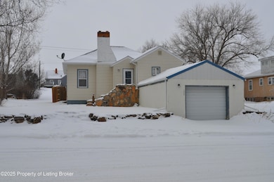 205 6th Ave W, Lemmon, SD 57638 - photo 3