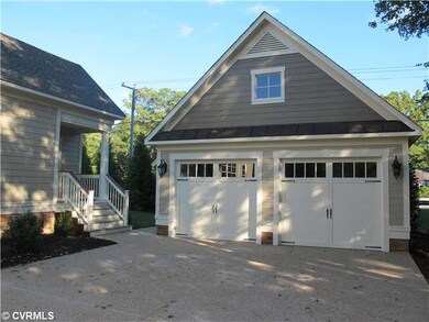 Parking Lot/Garage