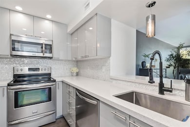 Mirador 1200 unit 316, Miami Beach, FL 33139 - photo 7