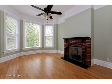 4854 N Seeley Ave, Chicago, IL 60625 - photo 2