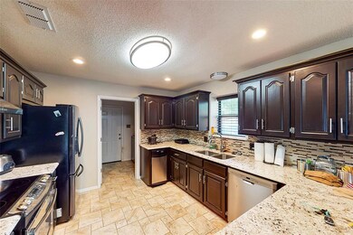 4025 Crescent Valley Cir, Denison, TX 75020 - photo 5