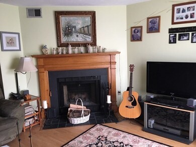 156 Quincy Shore Dr unit 68, Quincy, MA 02171 - photo 2