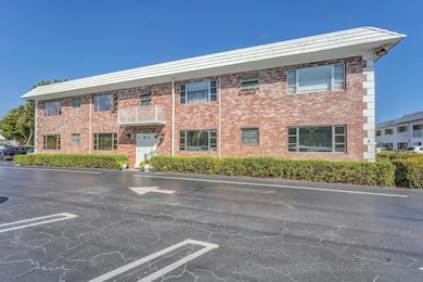 406 S Cypress Rd unit 330, Pompano Beach, FL 33060 - photo 2