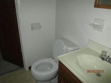 2667 Maywood Rd, Columbus, OH 43232 - photo 3