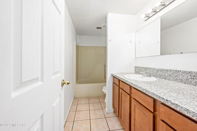 1205 E Greenlee Rd unit 1, Tucson, AZ 85719 - photo 6
