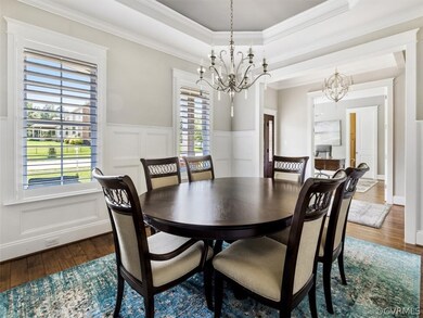 Tray Ceiling & Custom Millwork