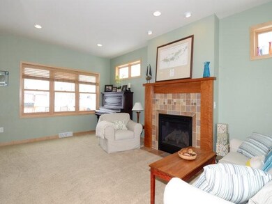 5221 Nannyberry Dr, Fitchburg, WI 53711 - photo 3