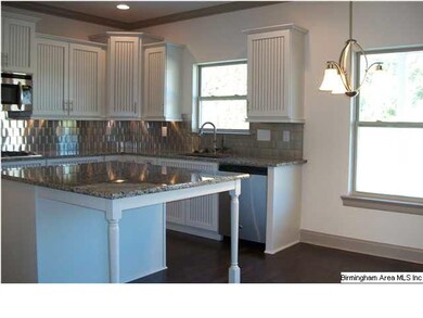 Breakfast Area overlooking the woodlands