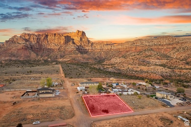 920 Elm St, Hildale, UT 84784 - photo 3