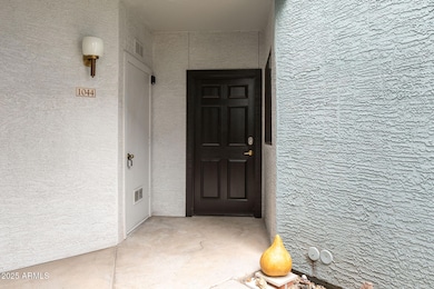 3-web-or-mls-3848-n-3rd-ave-1044