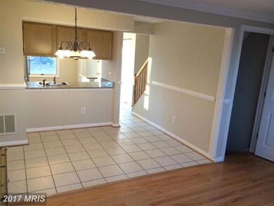 8327 Wind Fall Rd, Springfield, VA 22153 - photo 5