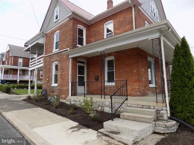 309 S Potomac St, Waynesboro, PA 17268 - photo 2