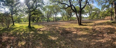 130 Bryon Dr, Weatherford, TX 76085 - photo 2