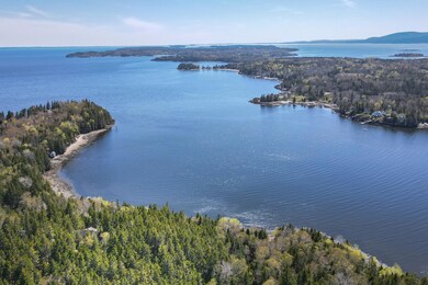 62-293DrexelLn-Islesboro