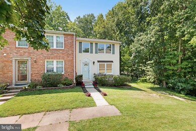 8690 Bent Arrow Ct, Springfield, VA 22153 - photo 3