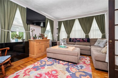 60 Newport St, Woonsocket, RI 02895 - photo 4